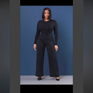 Wide Leg Pleated Jeans